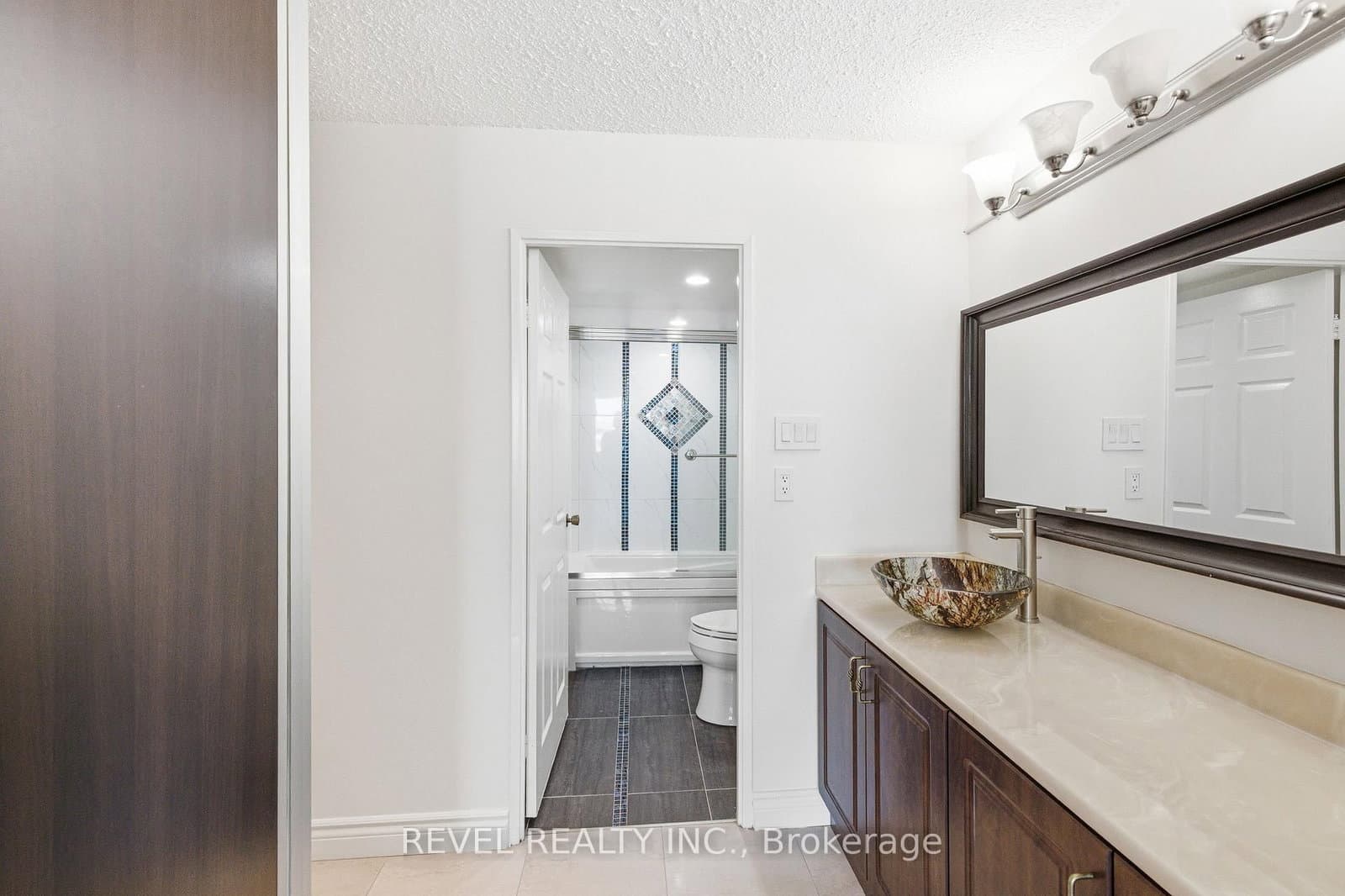 2330 Bridletowne Circle, Unit Ph06 thumbnail 16
