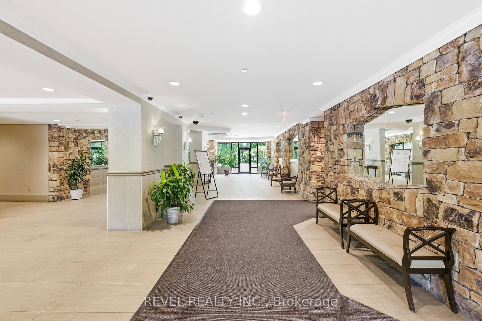 2330 Bridletowne Circle, Unit Ph06 thumbnail 28