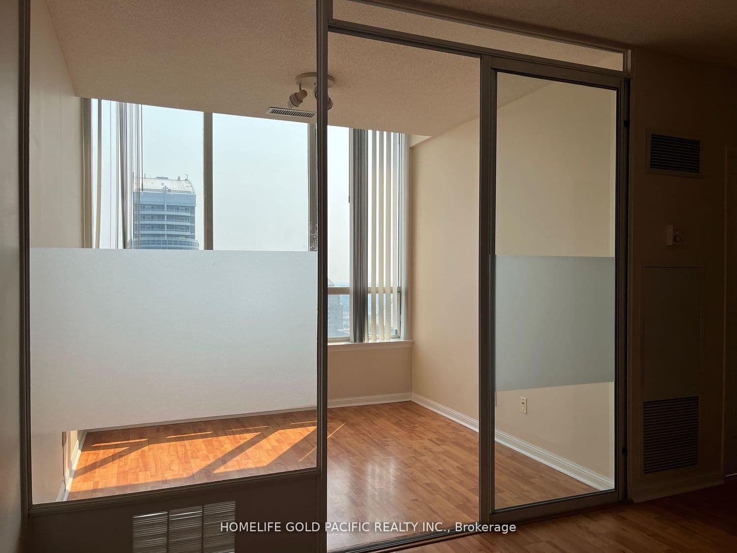 88 Corporate Drive, Unit Ph17 thumbnail 13