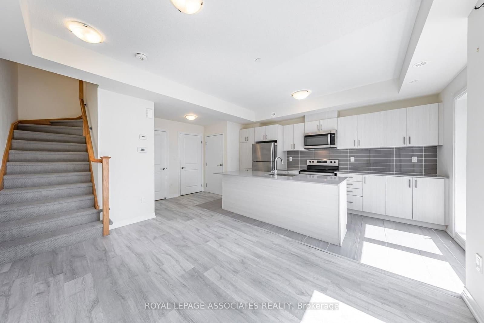 30 Liben Way, Unit 44 thumbnail 5