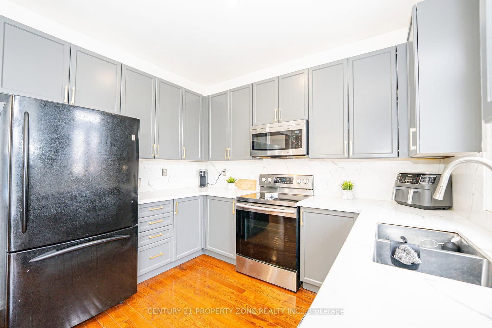 804 Ormond Drive thumbnail 15