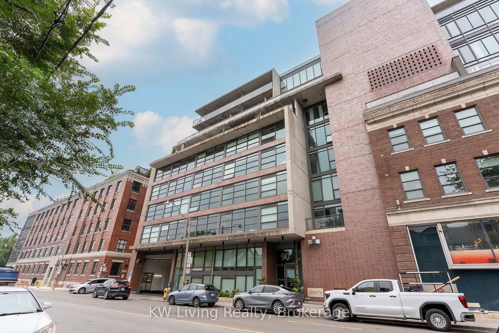 90 Broadview Avenue, Unit LW1 thumbnail 2