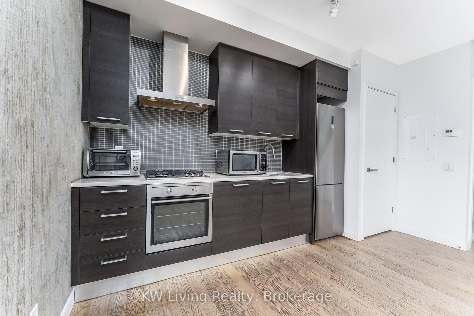 90 Broadview Avenue, Unit LW1 thumbnail 9