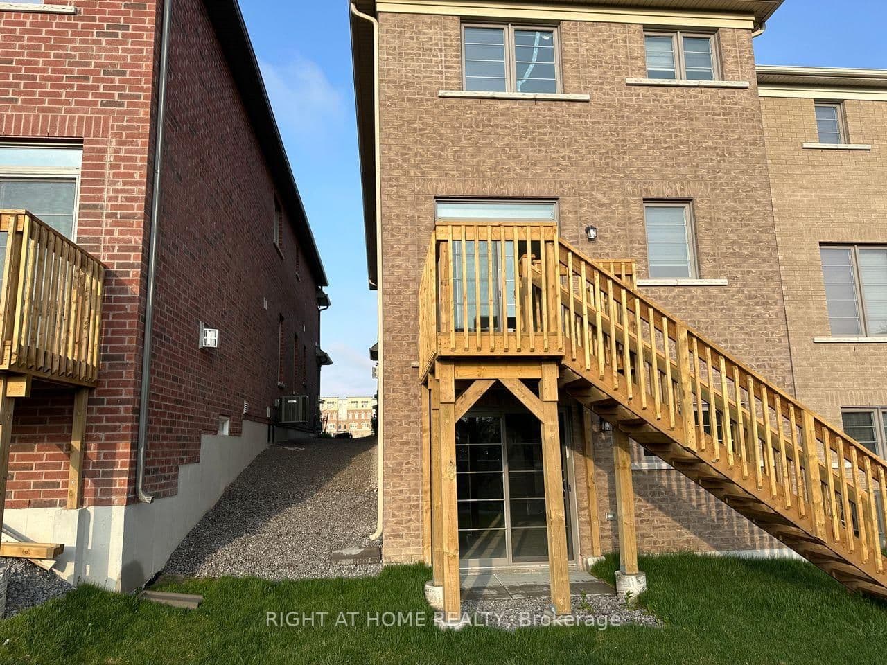 111 Bayardo Drive thumbnail 31
