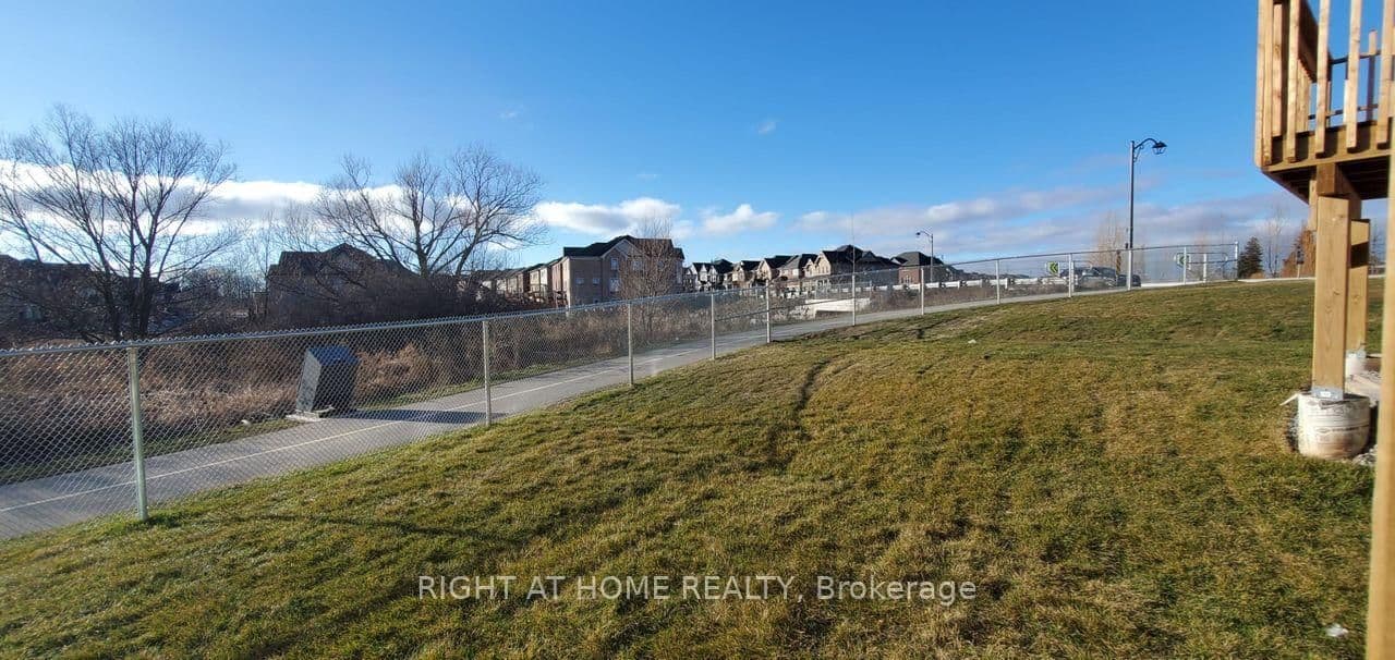 111 Bayardo Drive thumbnail 32