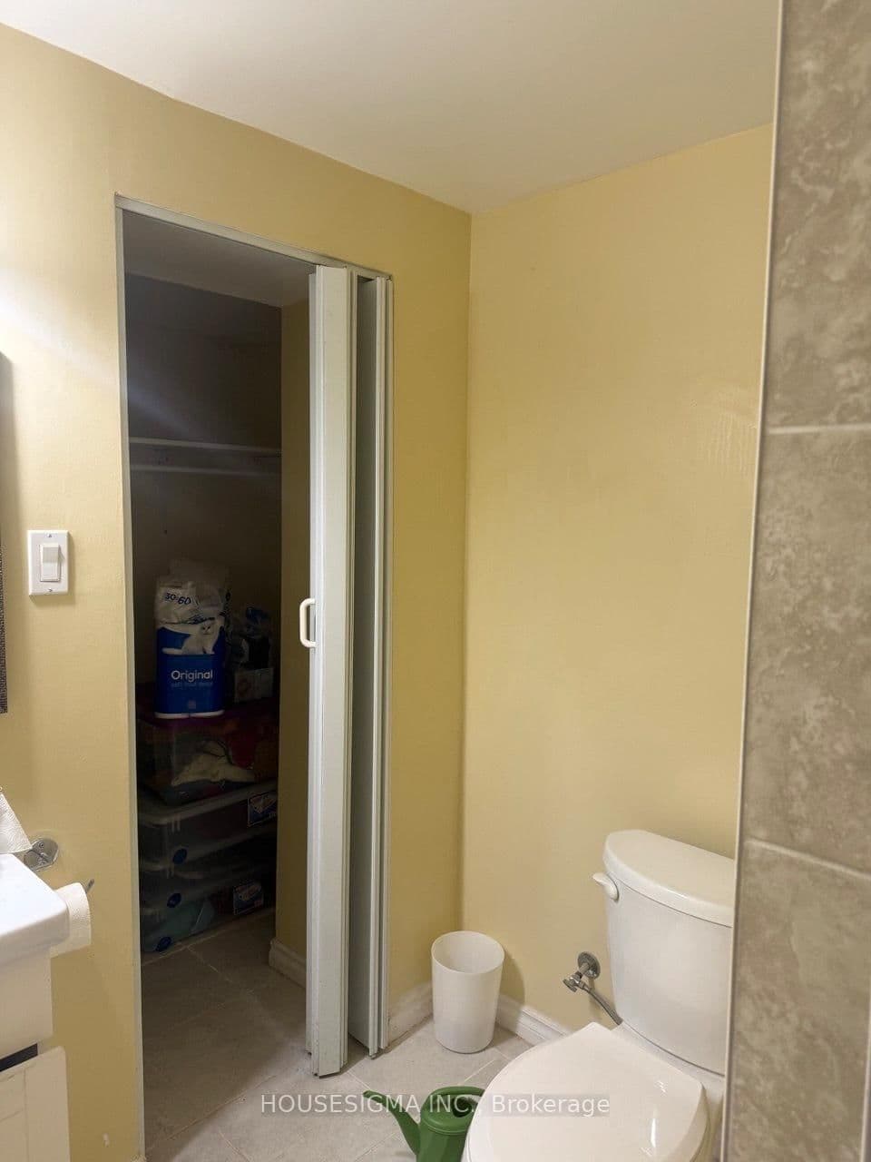 19 Granard Boulevard, Unit Basement thumbnail 10