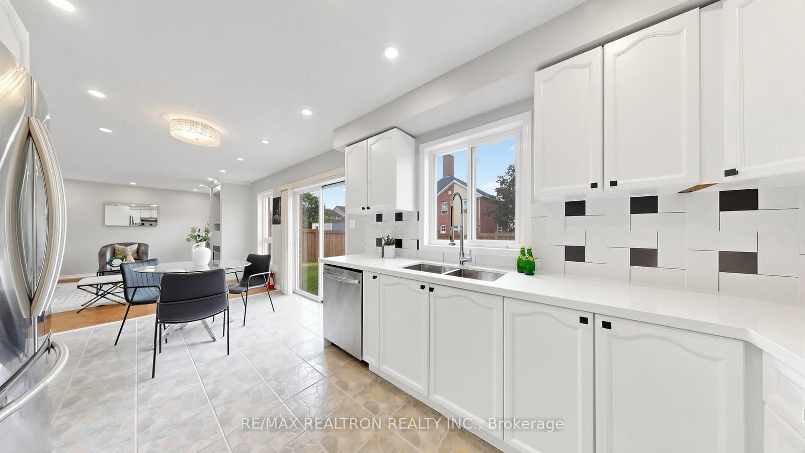 58 Bradbury Crescent thumbnail 14