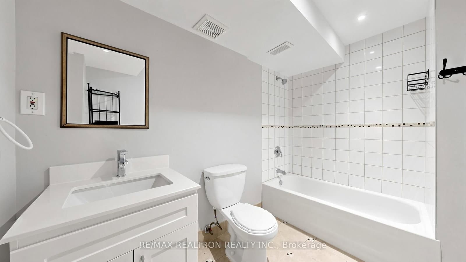 58 Bradbury Crescent thumbnail 38