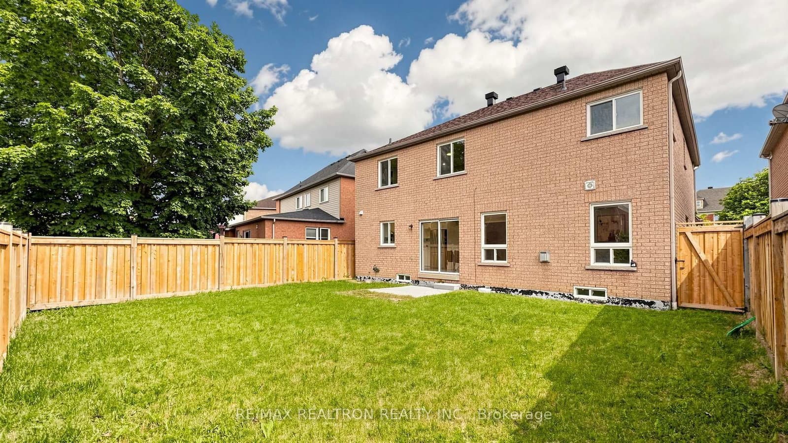 58 Bradbury Crescent thumbnail 45