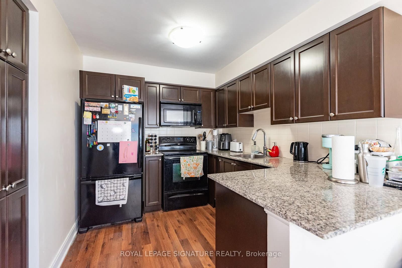 135 Village Green Square, Unit 1423 thumbnail 12