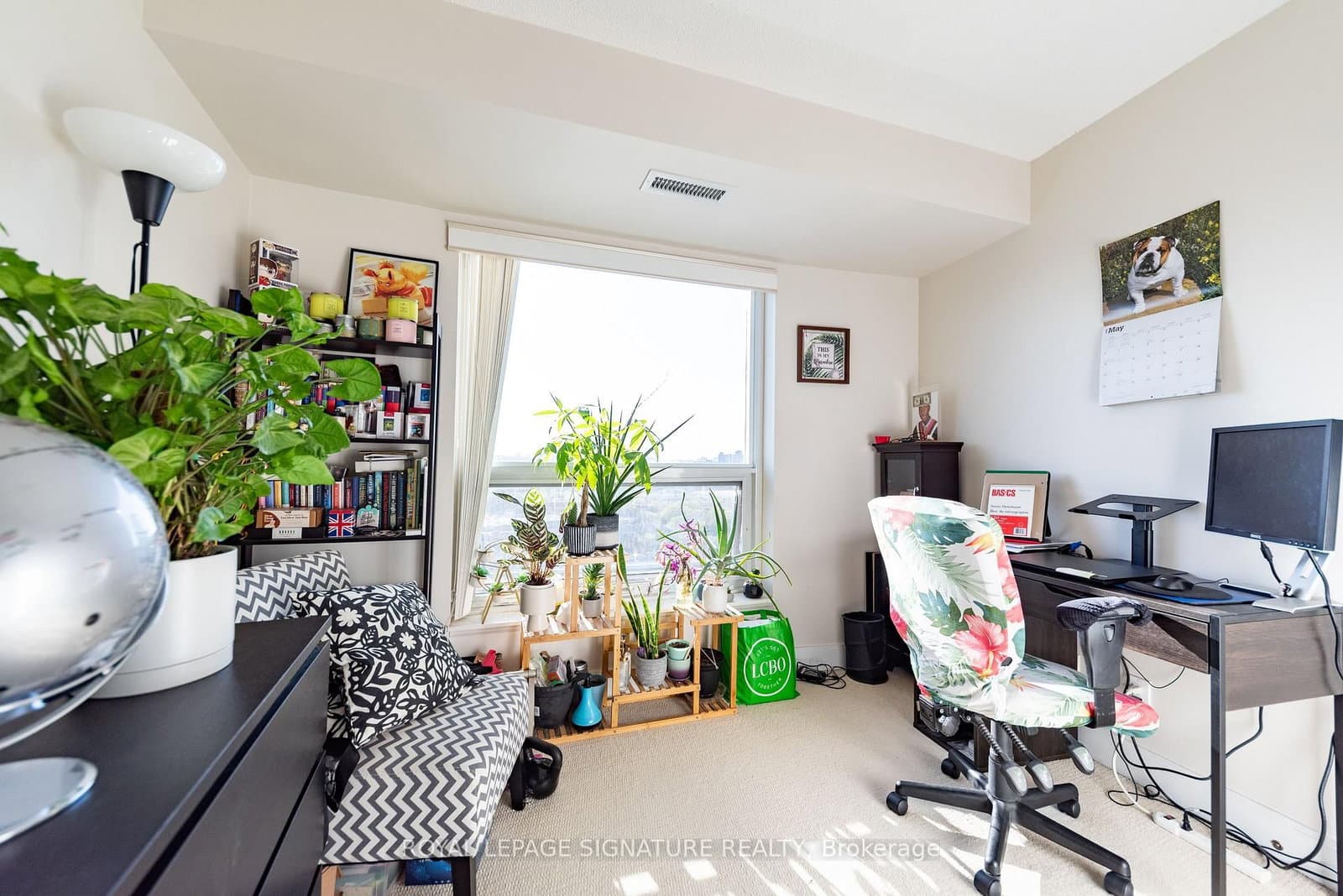 135 Village Green Square, Unit 1423 thumbnail 25