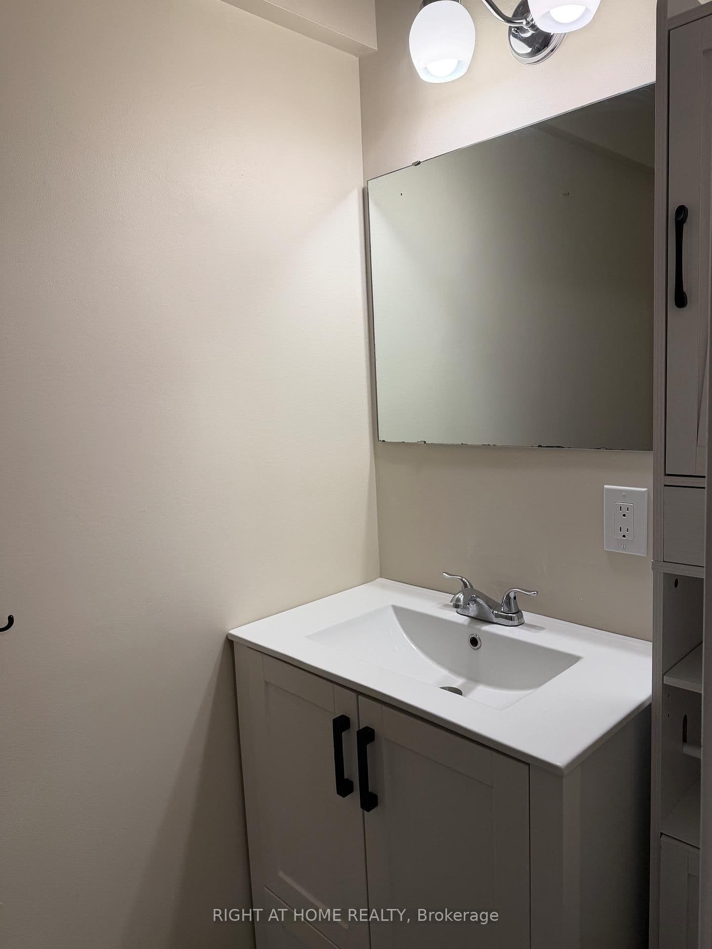 4064 Lawrence Avenue E, Unit 305 thumbnail 11
