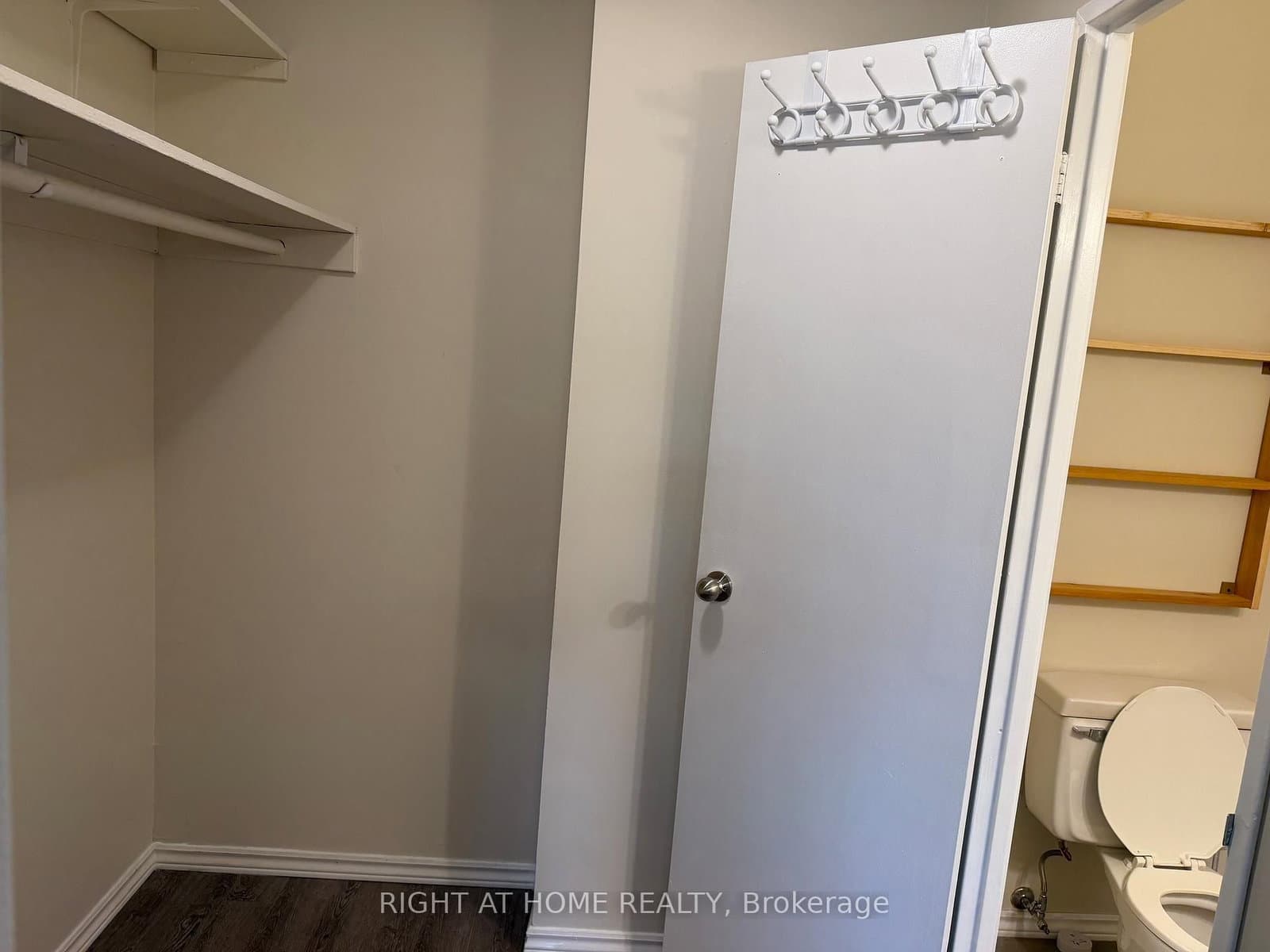 4064 Lawrence Avenue E, Unit 305 thumbnail 12