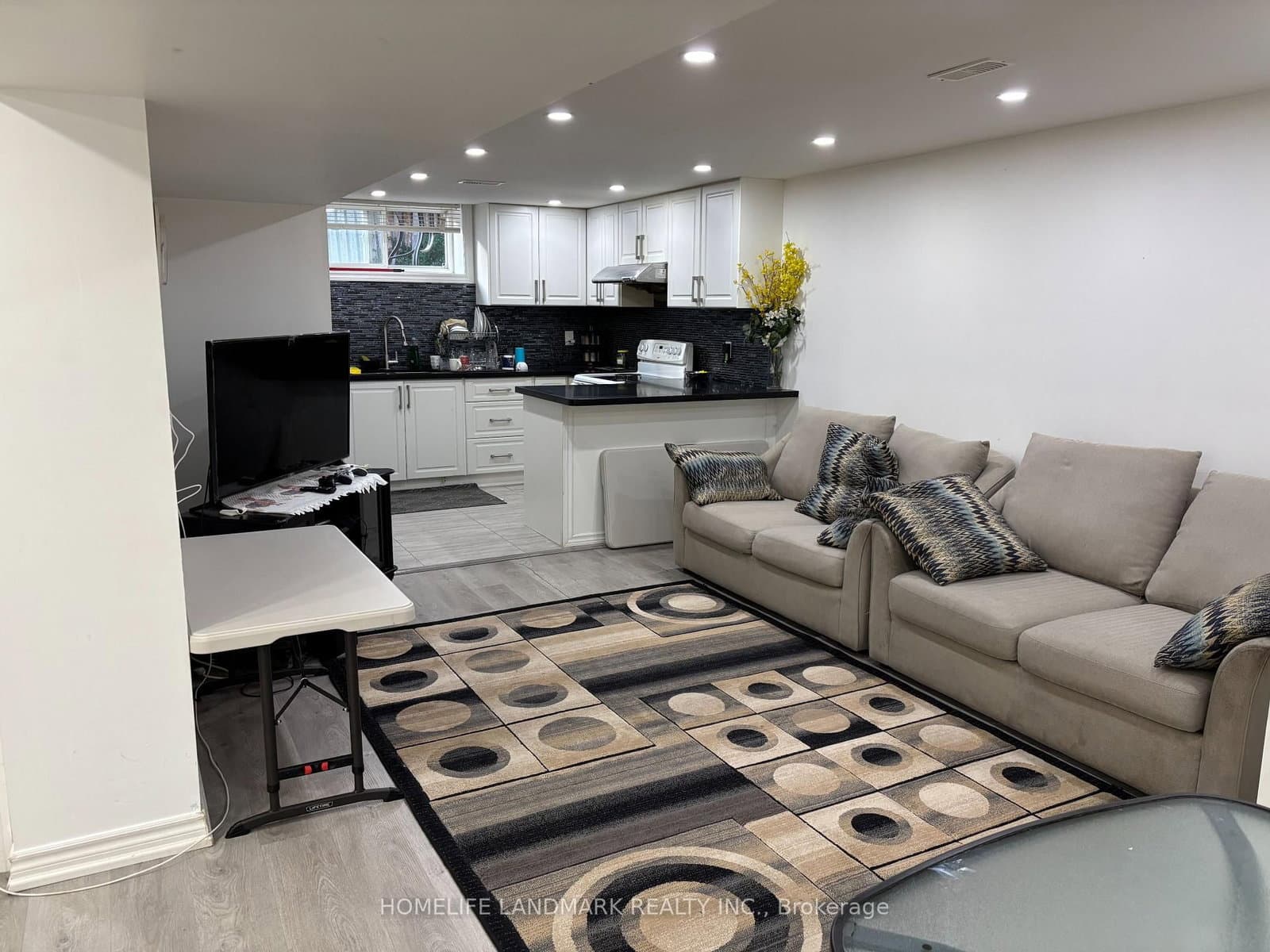 36 Neddie Drive, Unit ( Lower ) thumbnail 13