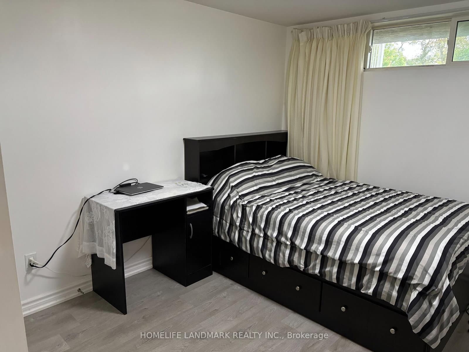 36 Neddie Drive, Unit ( Lower ) thumbnail 18