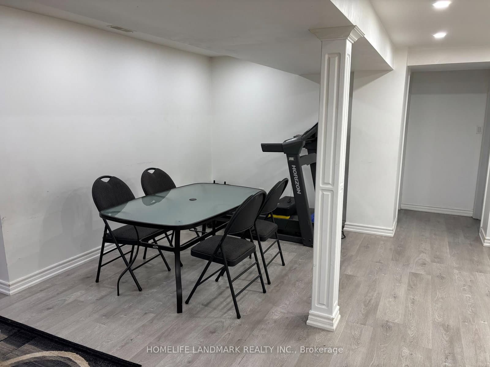36 Neddie Drive, Unit ( Lower ) thumbnail 7