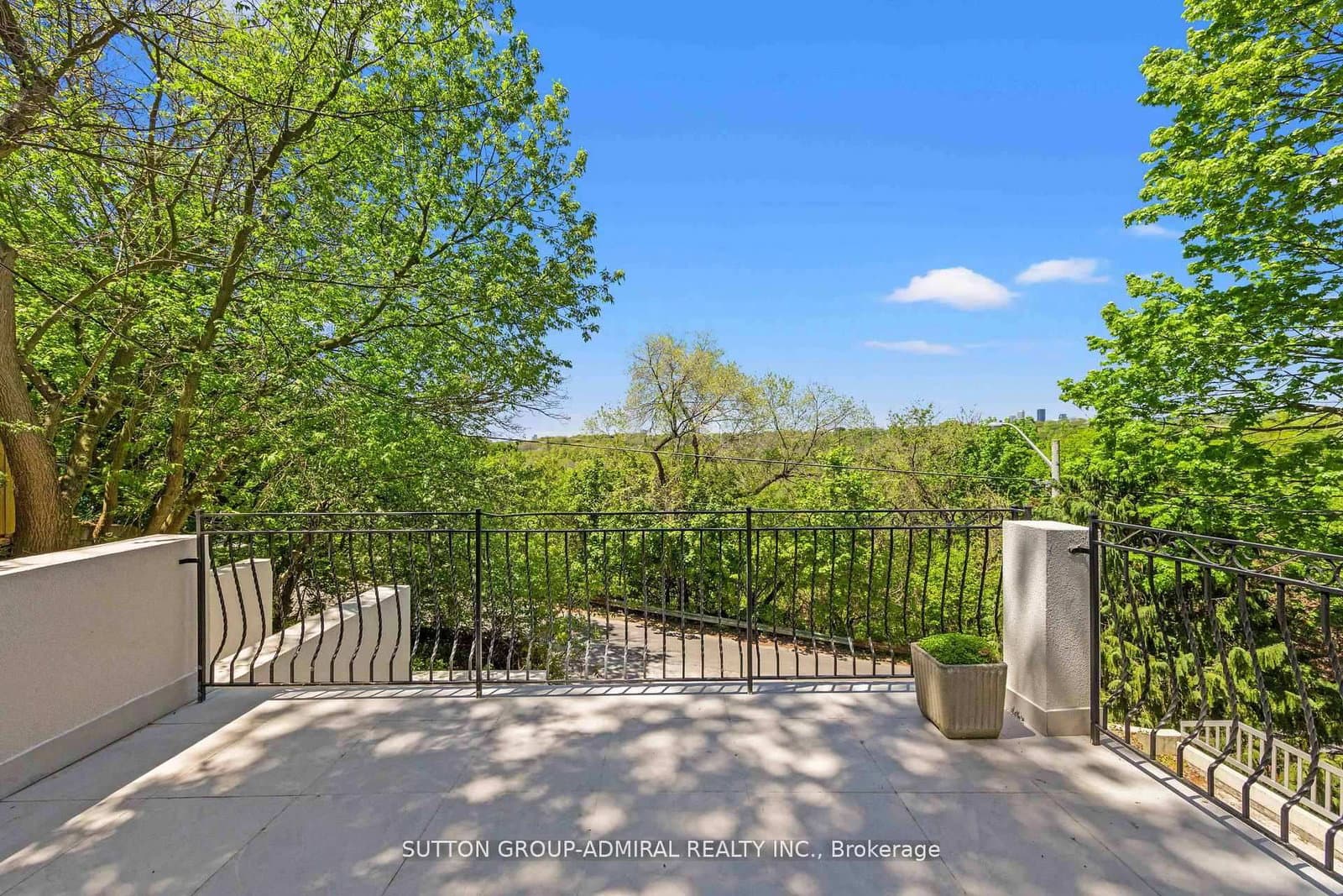 35 Beechwood Drive thumbnail 5
