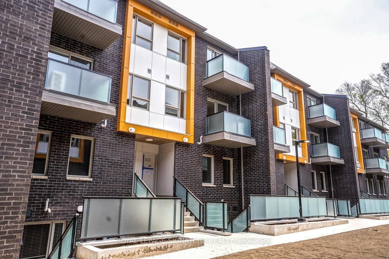 2787 Eglinton Avenue E, Unit 337 - Image 1