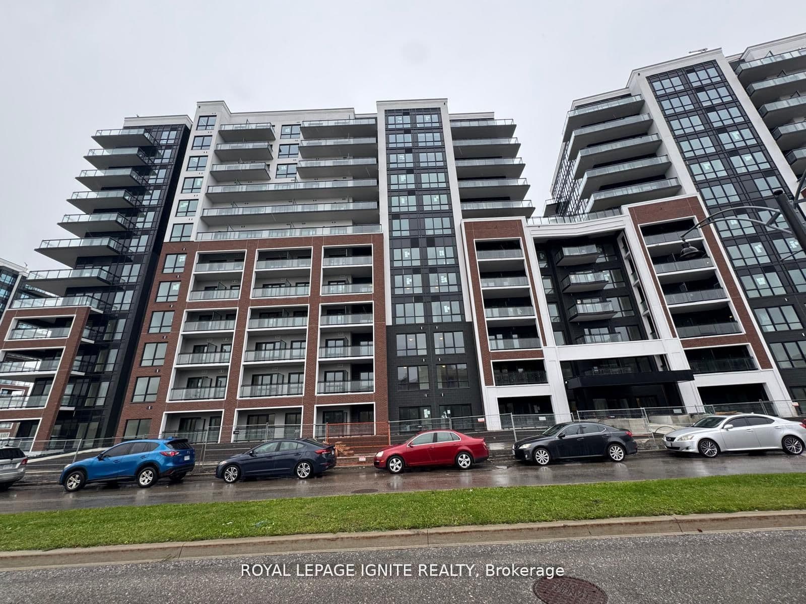 51 Clarington Boulevard, Unit 101 thumbnail 3