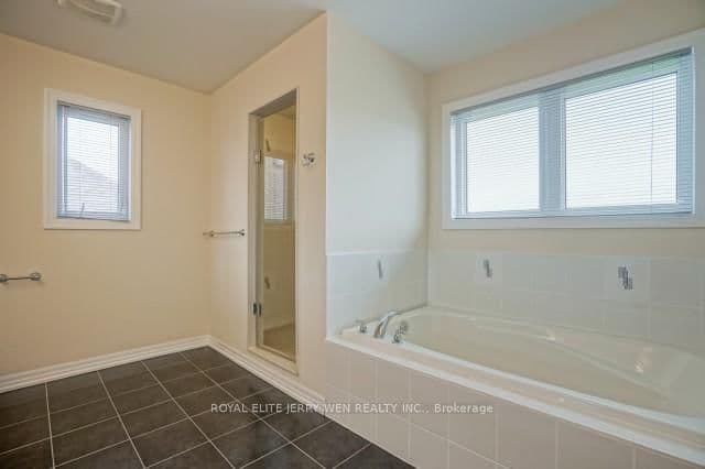 726 Coldstream Drive thumbnail 12