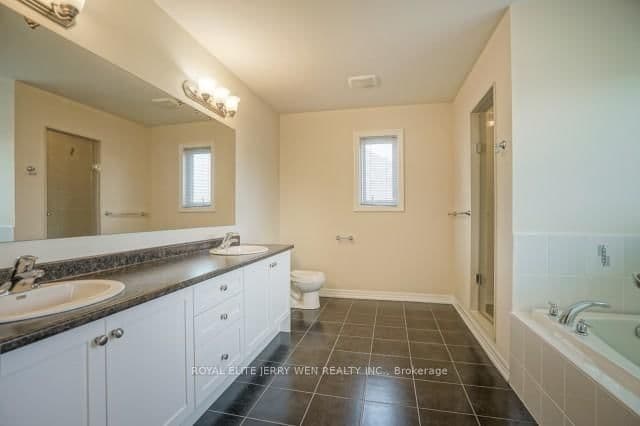 726 Coldstream Drive thumbnail 13