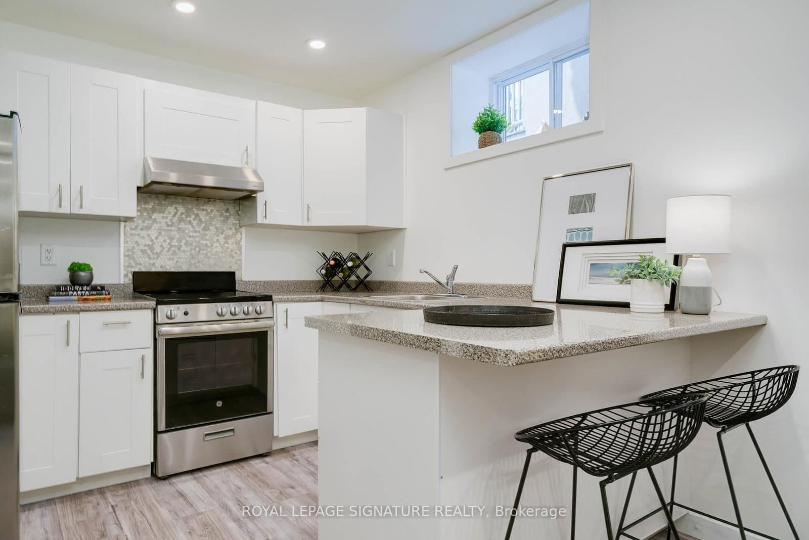 27 Coleridge Avenue, Unit Lower thumbnail 2