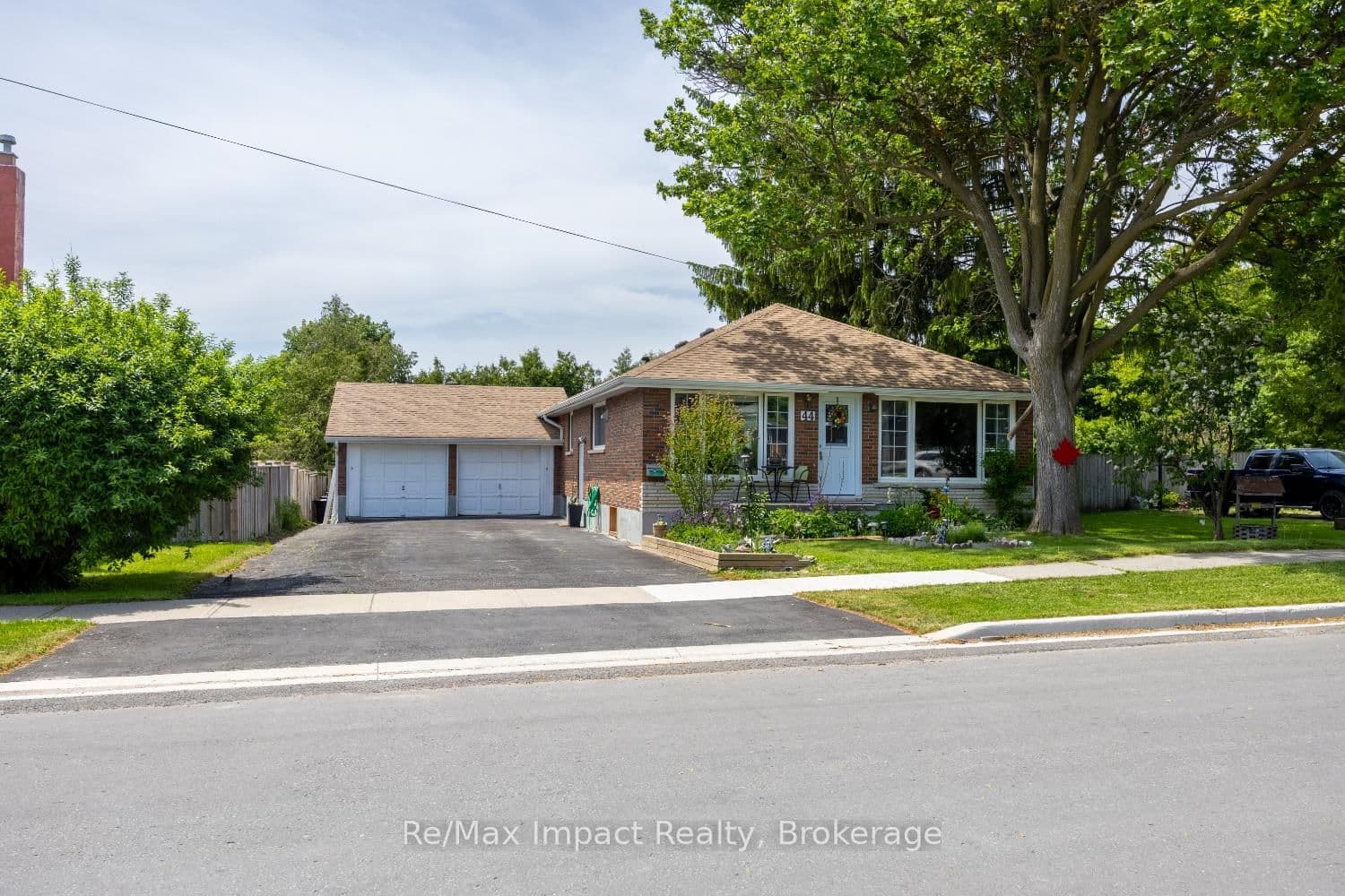 44 Brown Street - Image 1