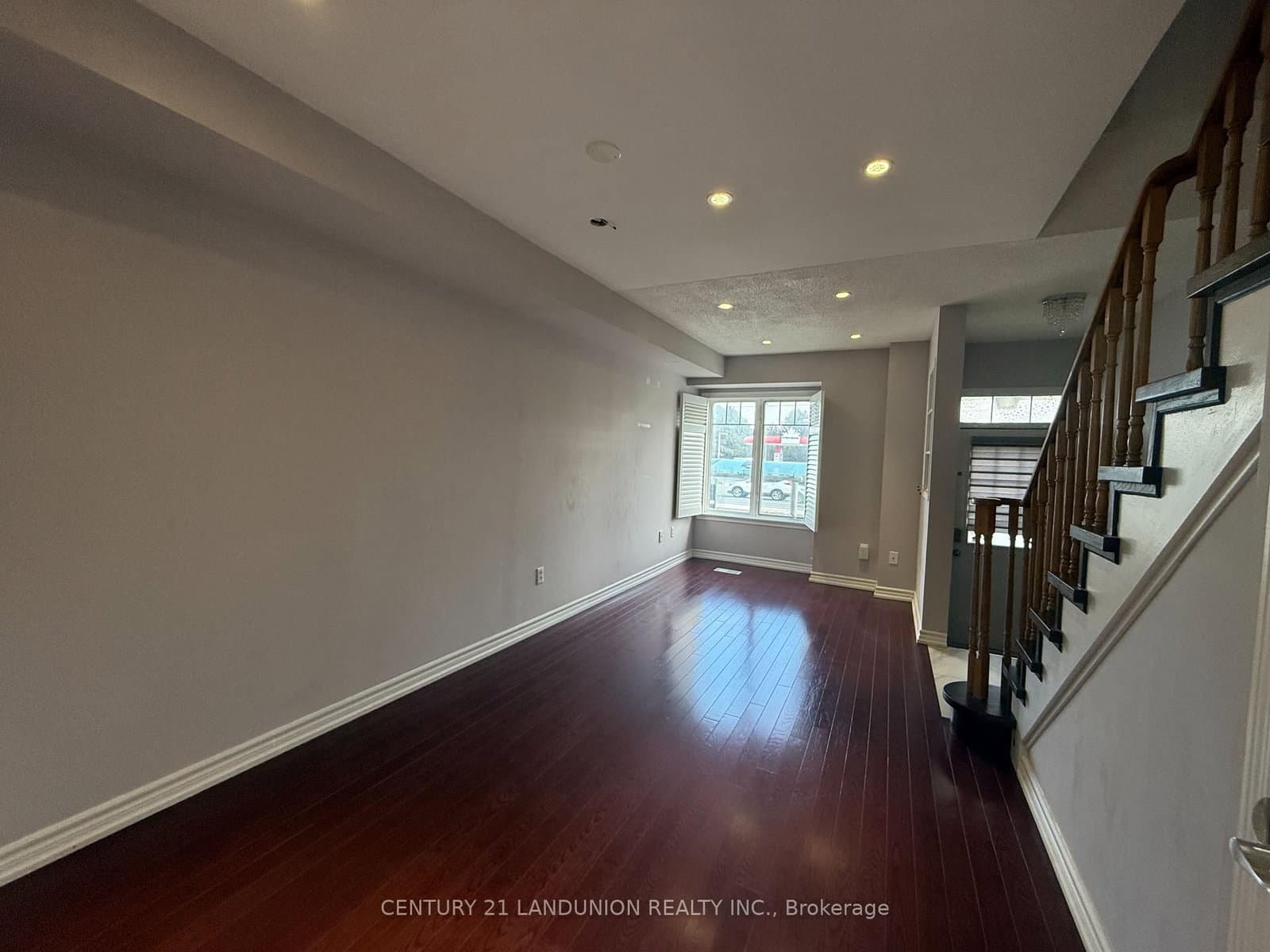 9544 Sheppard Avenue E thumbnail 3