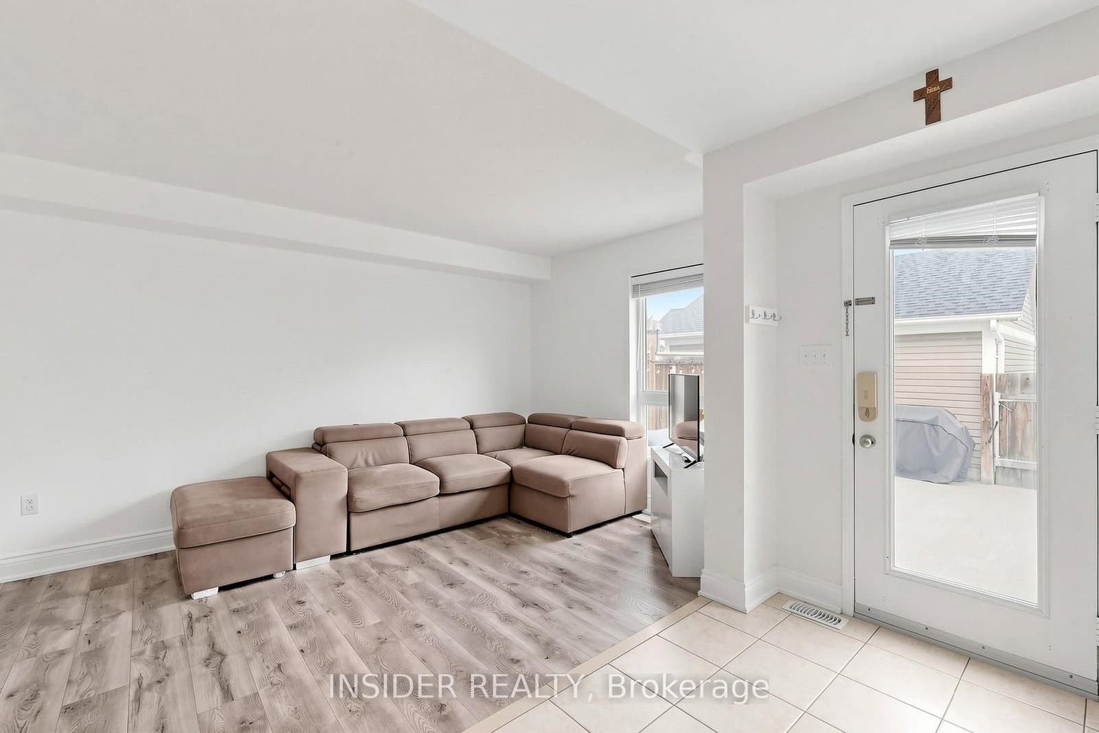 7 Croxall Boulevard thumbnail 7