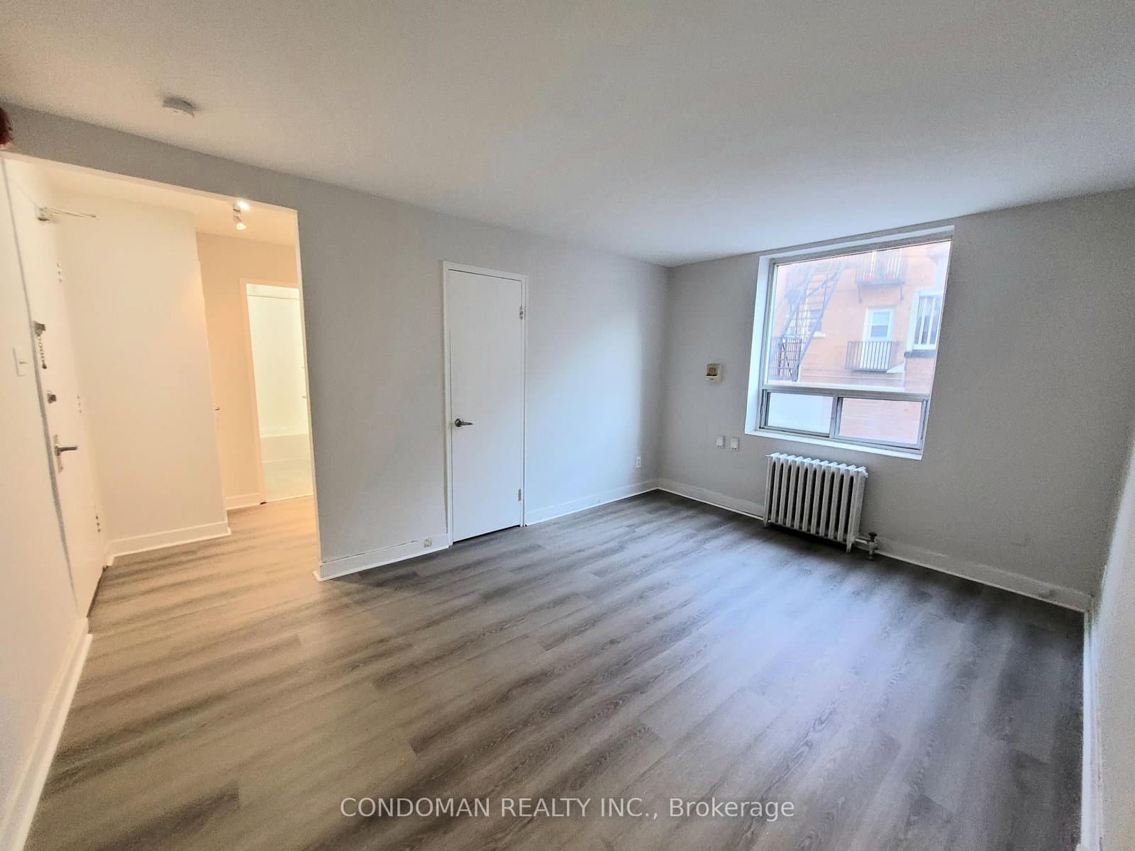 852 Broadview Avenue, Unit 105 thumbnail 2