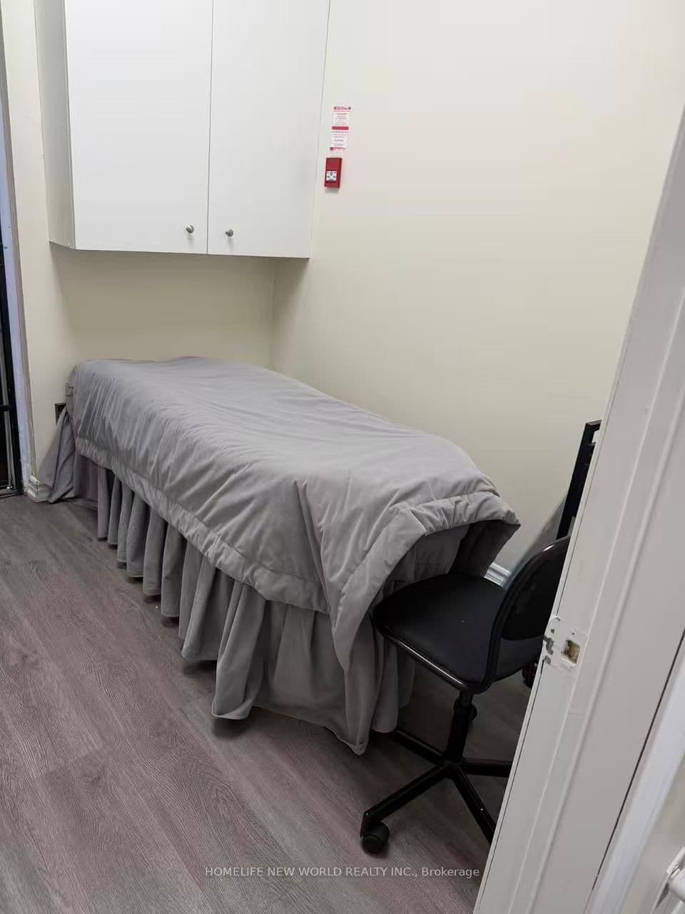 4431 Sheppard Avenue E thumbnail 6