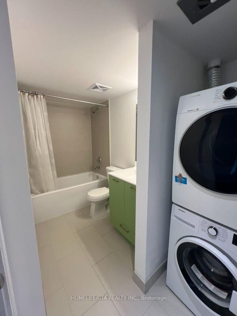 255 Village Green Square, Unit 705 thumbnail 7