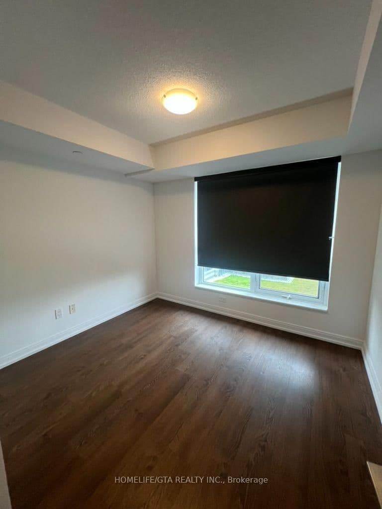 255 Village Green Square, Unit 705 thumbnail 8