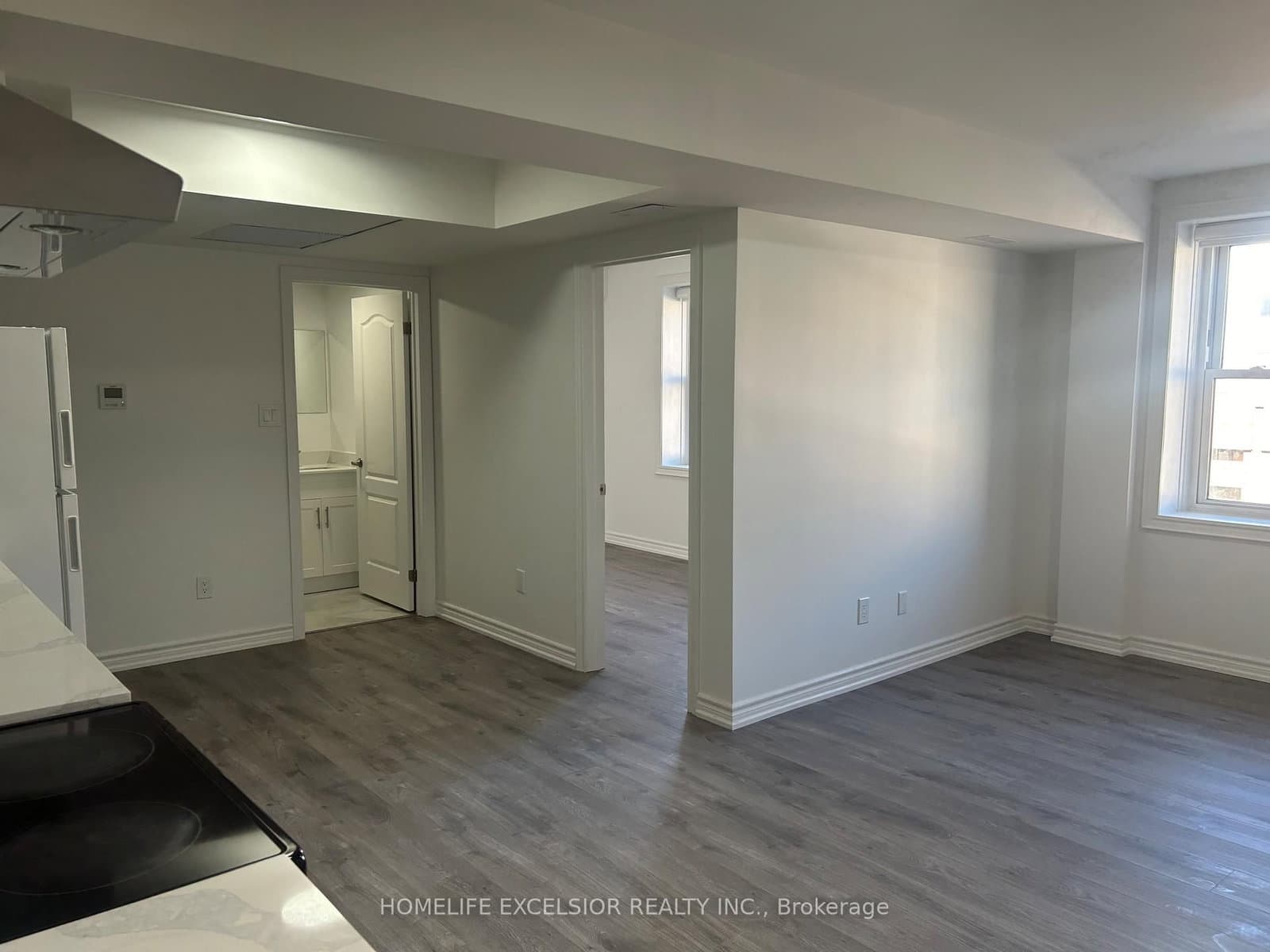 3 Simcoe Street S, Unit Unit 6 thumbnail 2