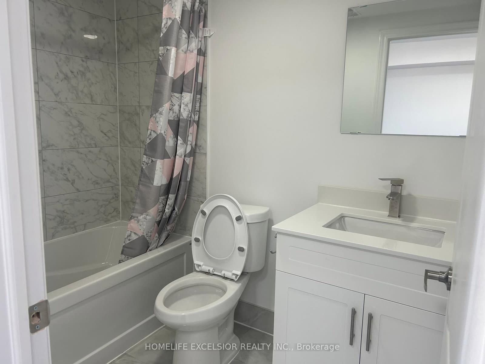 3 Simcoe Street S, Unit Unit 6 thumbnail 4