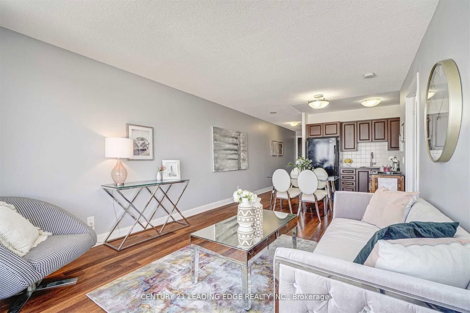 135 Village Green Square, Unit 2415 thumbnail 2