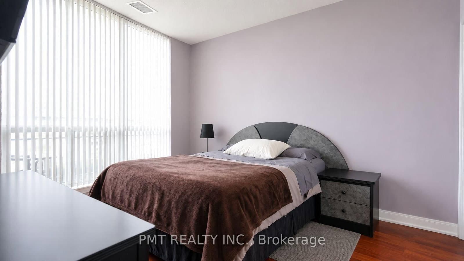 125 Village Green Square, Unit 309 thumbnail 15
