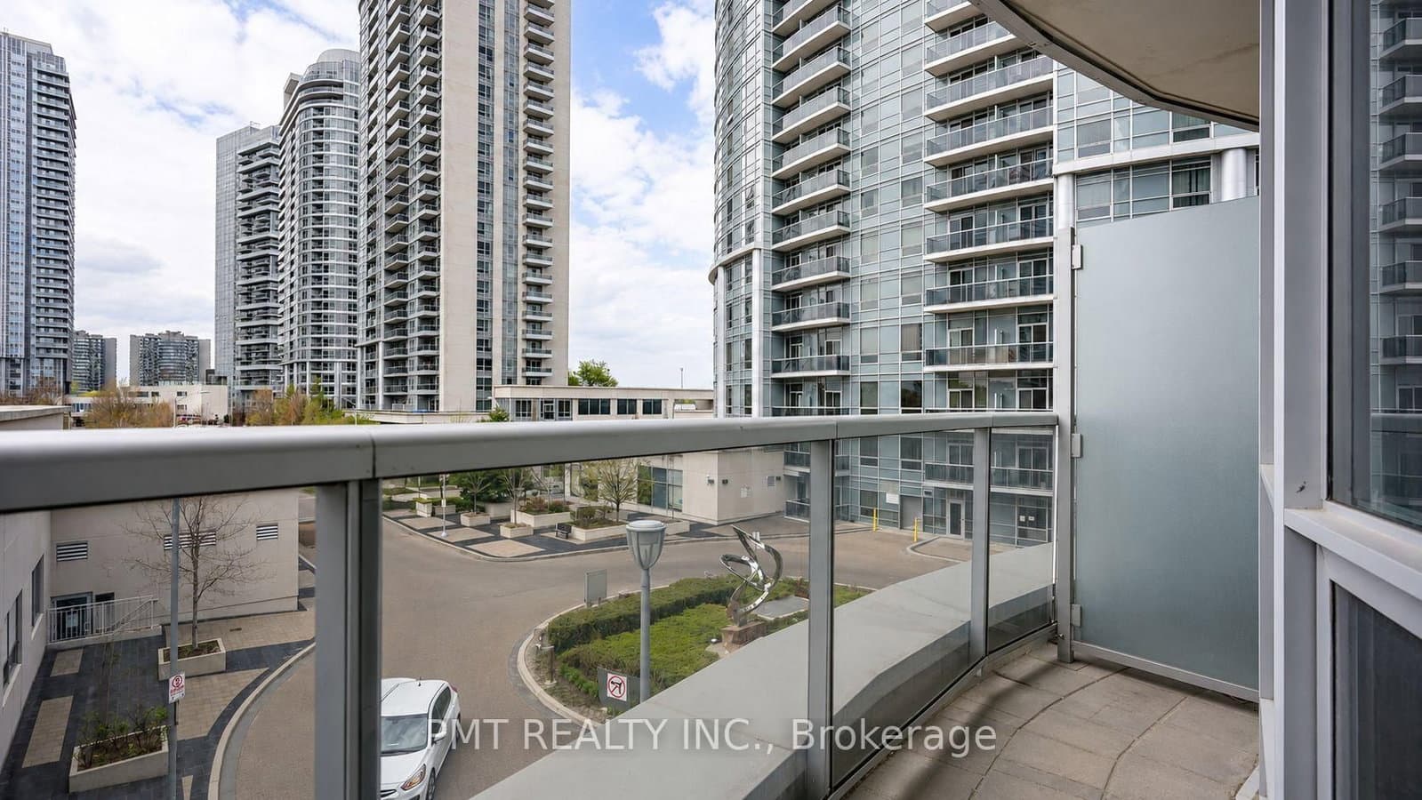 125 Village Green Square, Unit 309 thumbnail 27