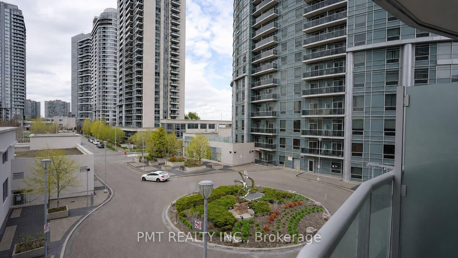 125 Village Green Square, Unit 309 thumbnail 28