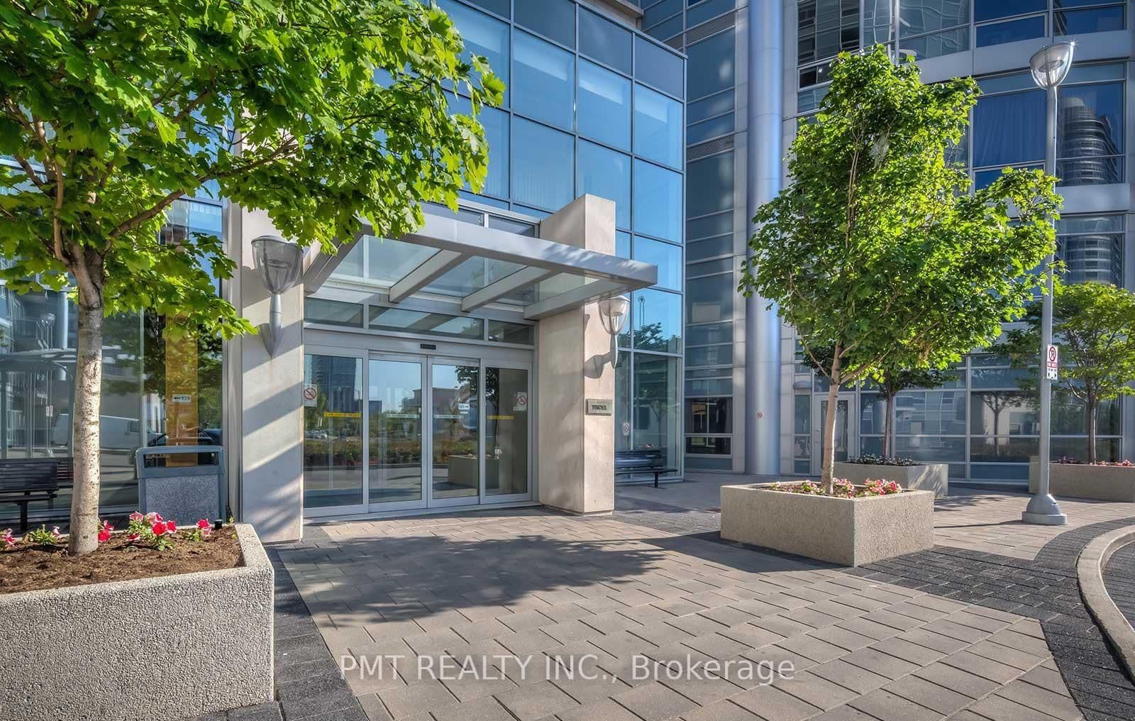 125 Village Green Square, Unit 309 thumbnail 33