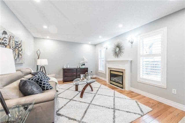 529 Staines Road, Unit Main Fl thumbnail 7