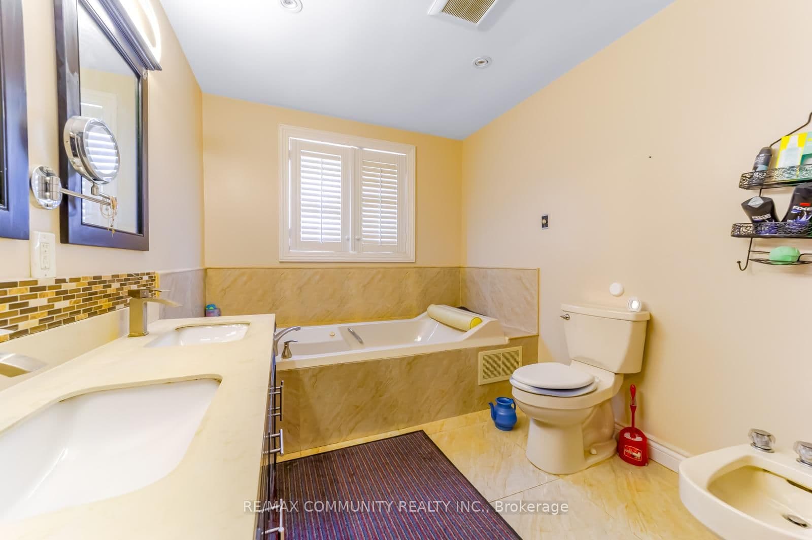 56 Cedar Brae Boulevard thumbnail 26
