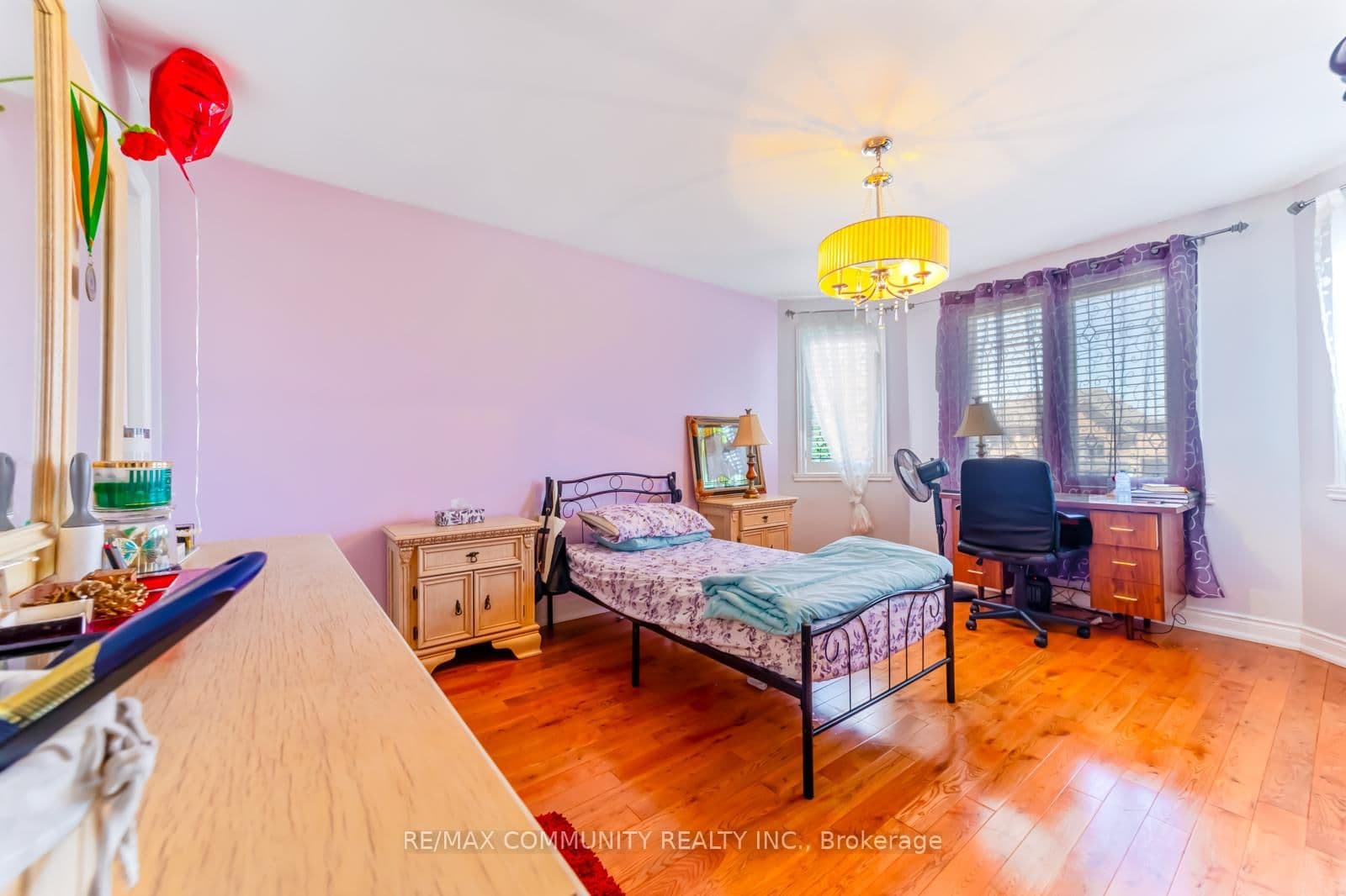 56 Cedar Brae Boulevard thumbnail 28