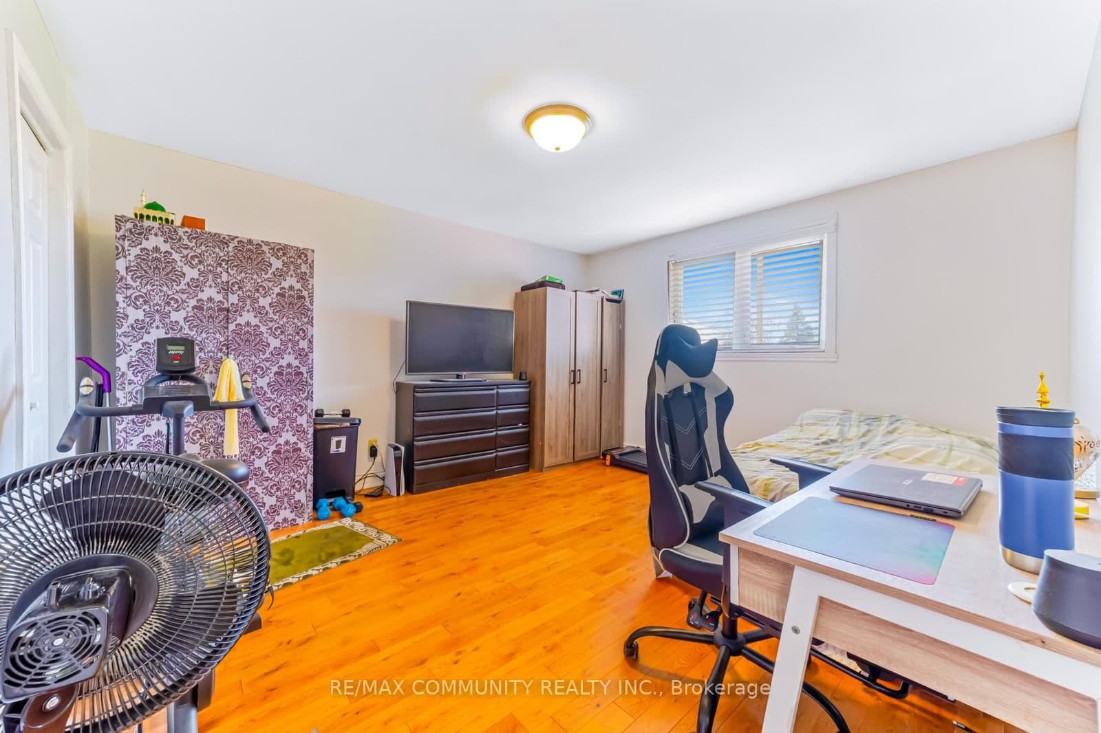 56 Cedar Brae Boulevard thumbnail 32