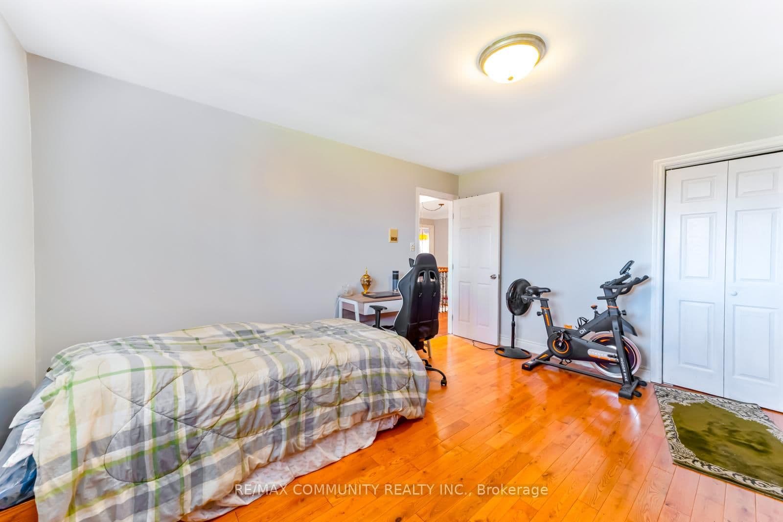 56 Cedar Brae Boulevard thumbnail 33