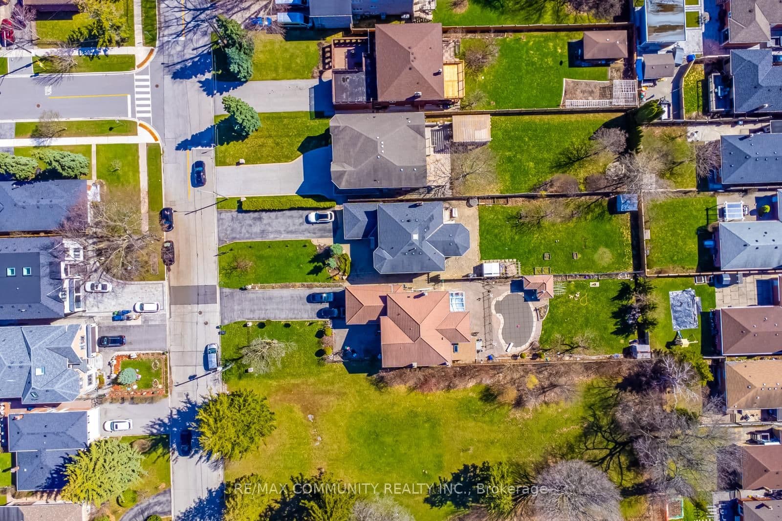 56 Cedar Brae Boulevard thumbnail 49
