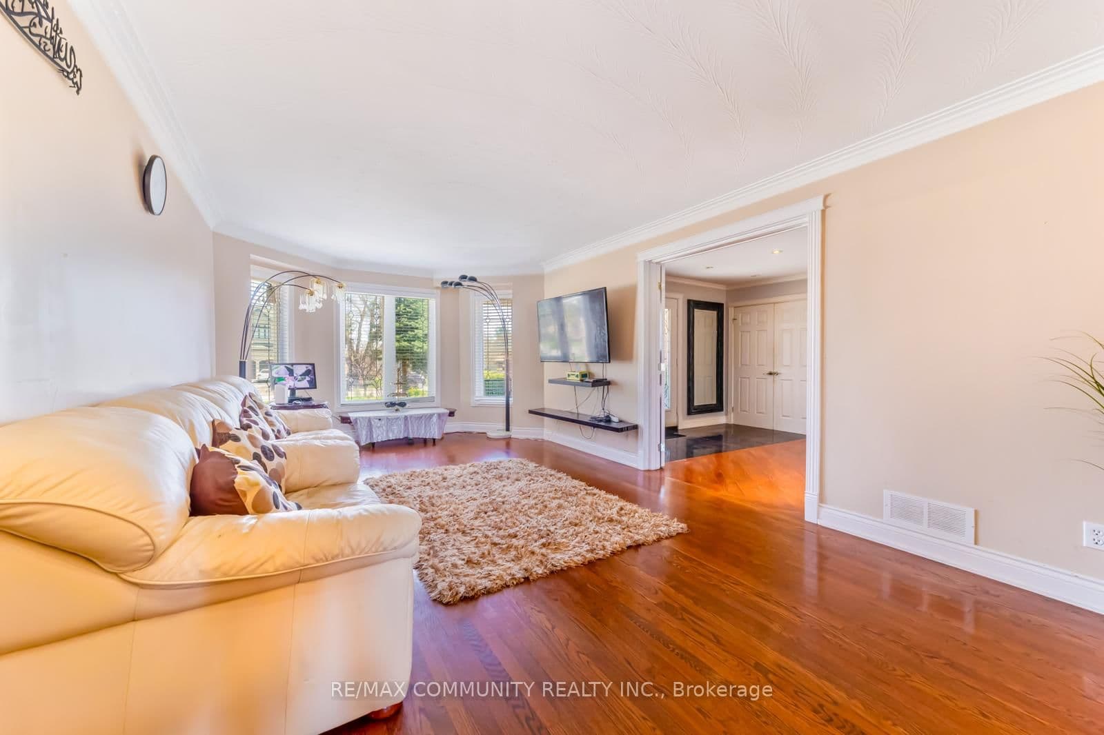 56 Cedar Brae Boulevard thumbnail 9