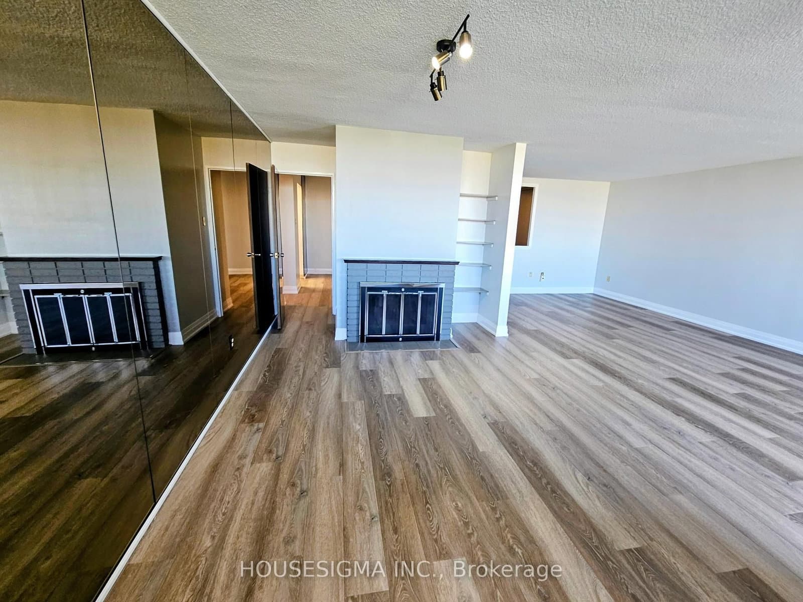 55 Huntingdale Boulevard, Unit 1804 thumbnail 9