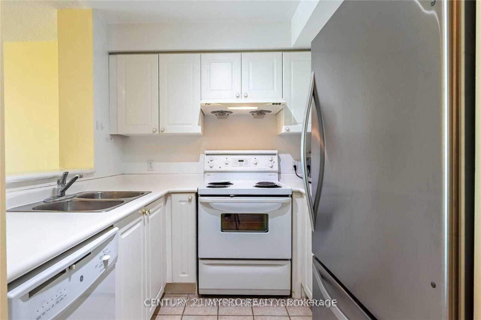 1 Lee Centre Drive, Unit 1609 thumbnail 6