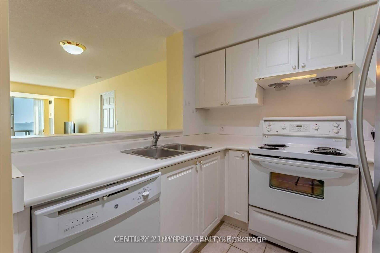 1 Lee Centre Drive, Unit 1609 thumbnail 8